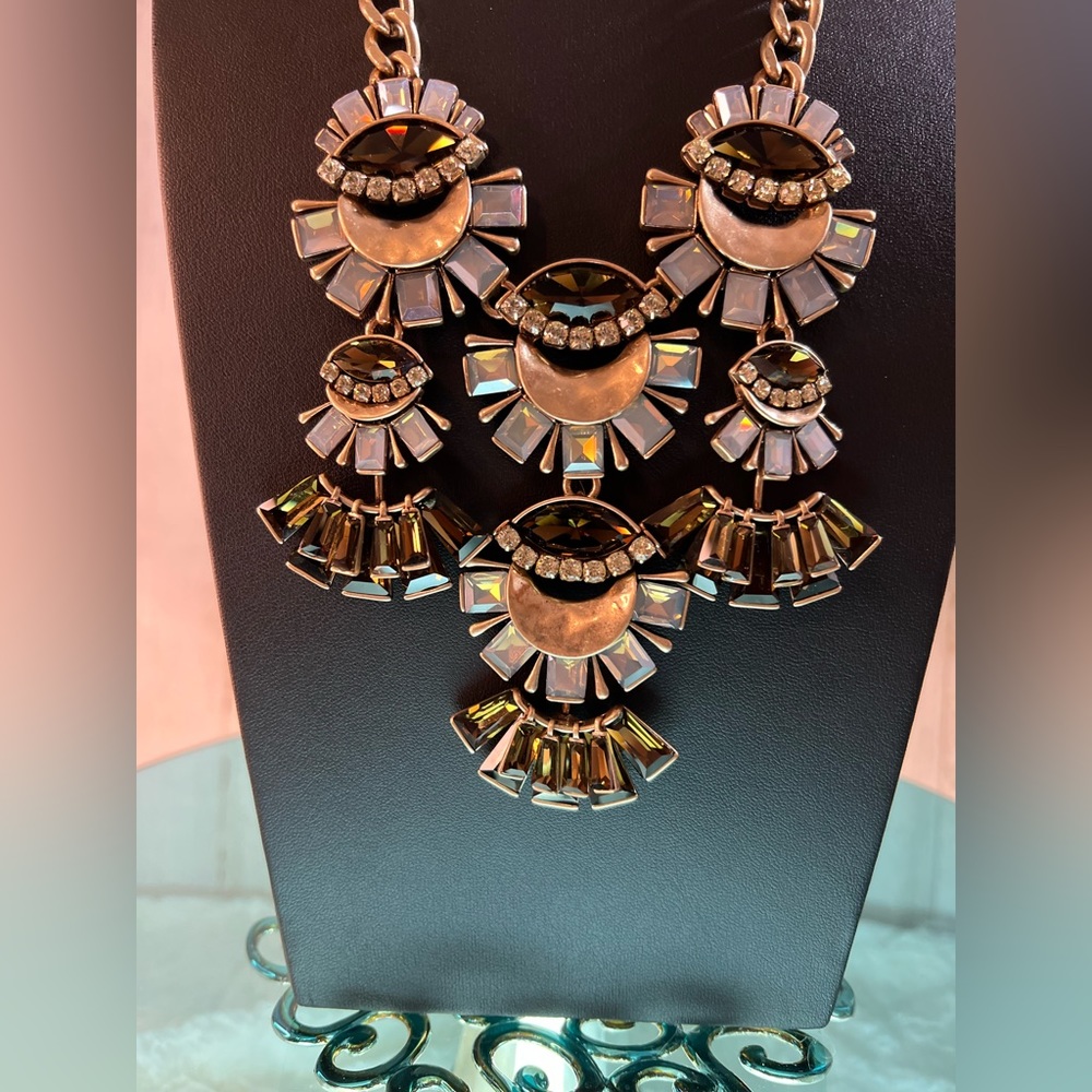 Banana Republic Statement Necklace - Picture 8 of 10